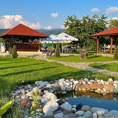Sun Garden And Pool * Cimpani
