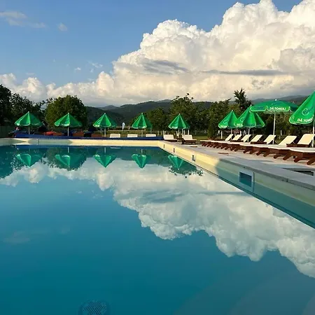 Sun Garden And Pool Camping